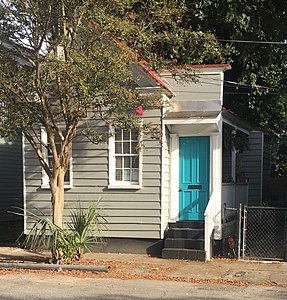 Charleston cottages are always small houses with a piazza along one side.