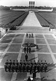 אדולף היטלר נואם בעצרת נירנברג, ספטמבר 1934. הנאציזם היה שיאו של הפאשיזם והלאומנות באירופה