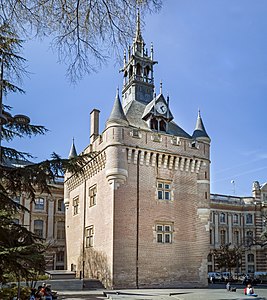 The capitouls' former tower (1525-1530, except for the top).