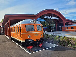 Entré Järnvägsmuseet i Gävle (flankerat av två X5 motorvagnar).