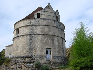 La fuie du château du Bouilh du XVIe siècle (Gironde) .