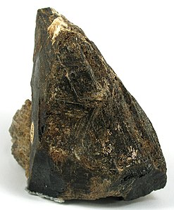 Gadolinit-(Ce) aus Frigstad, Aust-Agder, Norwegen (Größe: 8,2 × 7,1 × 5,2 cm)