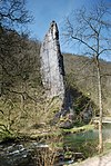 File:Ilam Rock, Dovedale.jpg (Ilam Rock, Dovedale)