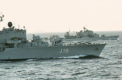 Landskapsjagarna HMS Halland (J18) och HMS Östergötland (J20).