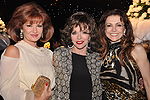 Sable (Stephanie Beacham), Alexis (Joan Collins) och Fallon (Emma Samms)