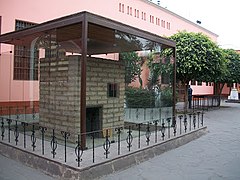 She converted a little hut in the backyard into a hermitage, where she often went to pray