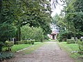 Ostfriedhof mit Einfriedung, Toranlage mit Wärterhaus und Wartehalle, Kapelle und Krematorium jeweils mit Ausstattung