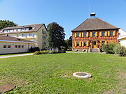 Orphelinat, puis foyer d'enfants La Providence (XIXe-XXe), 7 rue de Muttersholtz. Église de l'Immaculée-Conception (XIXe).