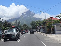 Maharlika Highway, Camalig with Mayon view