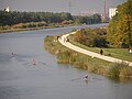 Canotori pe Canalul Main-Dunăre în apropierea Nürnbergului (Neukatzwang), spre ecluza Eibach.