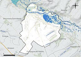 Carte en couleur présentant le réseau hydrographique de la commune