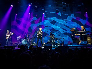 ARW performing in 2017, from left to right: Trevor Rabin, Lou Molino III, Jon Anderson, Lee Pomeroy, Rick Wakeman.