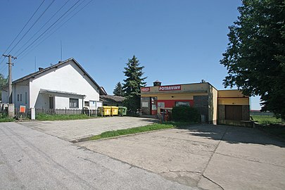 Magasin à Bašnice.