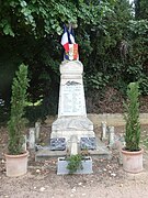 Le monument aux morts.