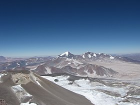 Vue du Nevado Tres Cruces depuis le Nevado Ojos del Salado.