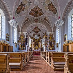 Nave da igreja paroquial católica de São Miguel em Ellmau, Tirol, Áustria. (definição 5 300 × 5 299)