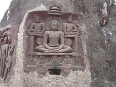 Thirakoil Hill and the Digambara Jain Temple.