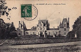 Château du Pineau.