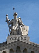 Statue Verdun, gare de l'Est (Paris).