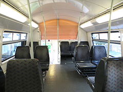 Intérieur d'une voiture en salle haute.