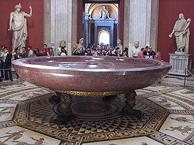 Vasque de granite, salle ronde