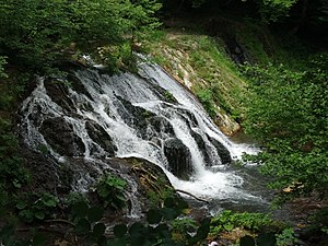 Водопад Докузак