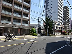 「錦町楽天地」の入口 (2017年)