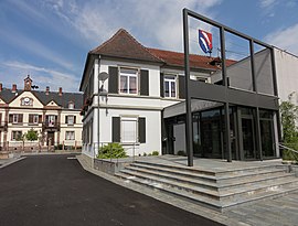 The town hall in Huttenheim