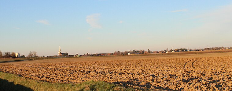 Panorama du village depuis la route de Villequier-Aumont.