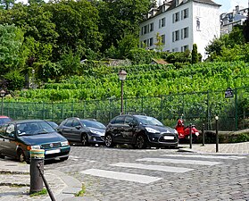 La rue à proximité de la vigne de Montmartre.