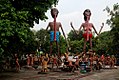 タイ、チョンブリー県、ワット・セーンスック（英語版）の地獄寺[358]　プレタ（餓鬼）と亡者、獄卒の像