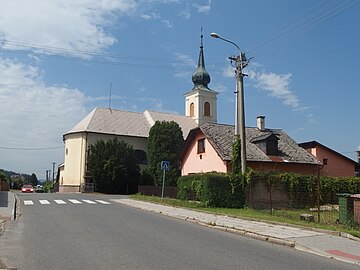 Église Saint-Léonard.