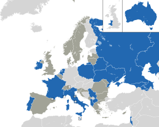 Um mapa colorido dos países da Europa