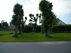 Croix de mission, Neuville, rue de Ponthoile.