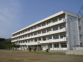 木更津市立清川中学校校舎概観