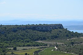 Le massif de la Clape, à travers lequel chevauche Dantès.