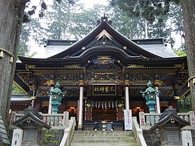 三峯神社拝殿