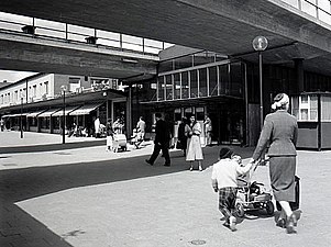 Norra butikslängan och tunnelbanan, 1957.