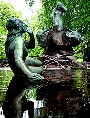 Aino Fountain in Lahti by Emil Wikström, 1912 (fi)