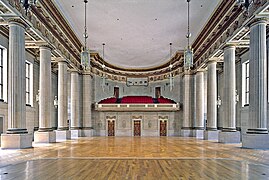 La entrada al auditorio