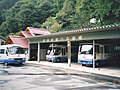 長谷村営バスの車庫 （2002年9月撮影）