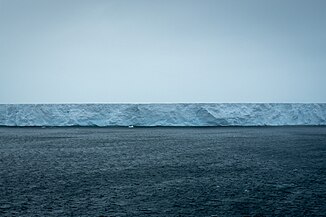 Tabuluar iceberg d28a in the South Atlantic (Digital)