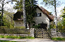 Wohnhaus Lindhorst mit Einfriedung