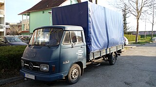 Mercedes-Benz Harburger L307