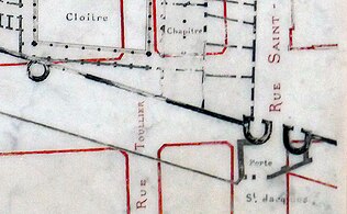 Position de la porte (en noir) par rapport à la voirie actuelle (en rouge).