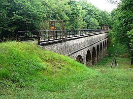 The Avre aqueduct in Prudemanche