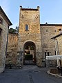 Porte fortifiée servant d'entrée au château de la Boisse