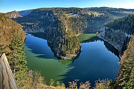 Le bassin du Doubs depuis le belvédère.