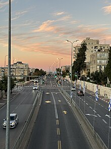 דרך חברון לכיוון העיר העתיקה, צילום מגשר דרך חברון