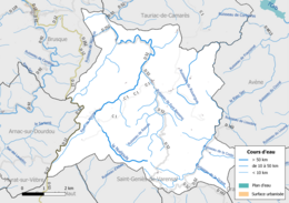 Carte en couleur présentant le réseau hydrographique de la commune